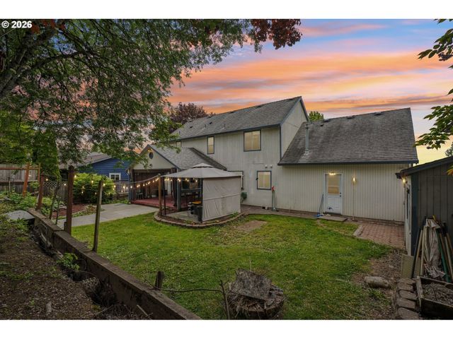 527 WILLAMINA Ave, Forest Grove, OR 97116