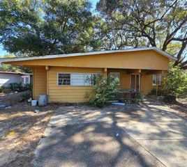 4482 Rochelle Dr, Pensacola, FL 32505