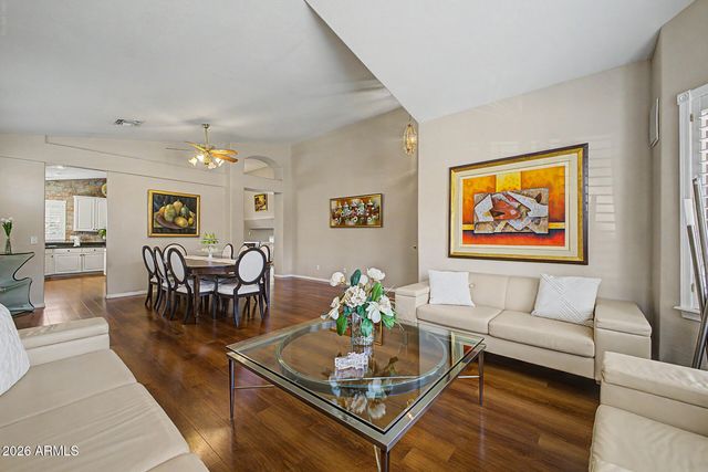 7002 W LONE CACTUS Drive, Glendale, AZ 85308