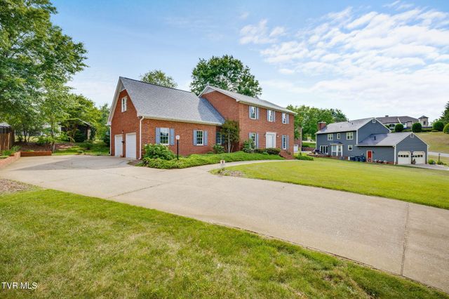 2017 Springfield Avenue, Kingsport, TN 37664
