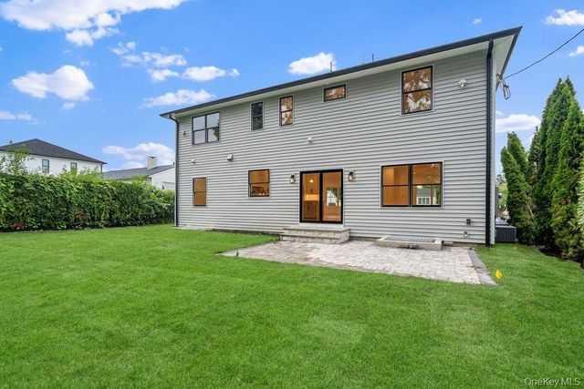 93 Morton Boulevard, Plainview, NY 11803
