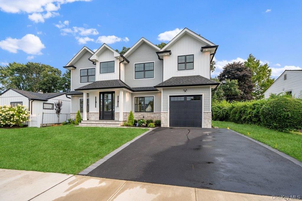 93 Morton Boulevard, Plainview, NY 11803 — photo 3