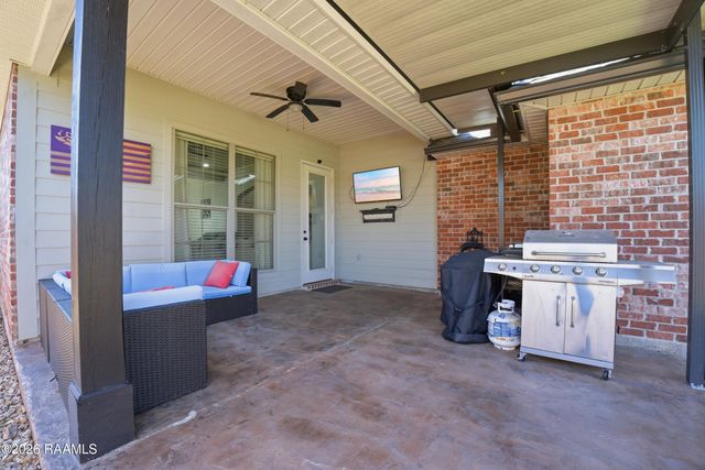 214 Milton Estates, Youngsville, LA 70592