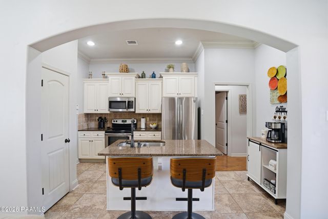 214 Milton Estates, Youngsville, LA 70592