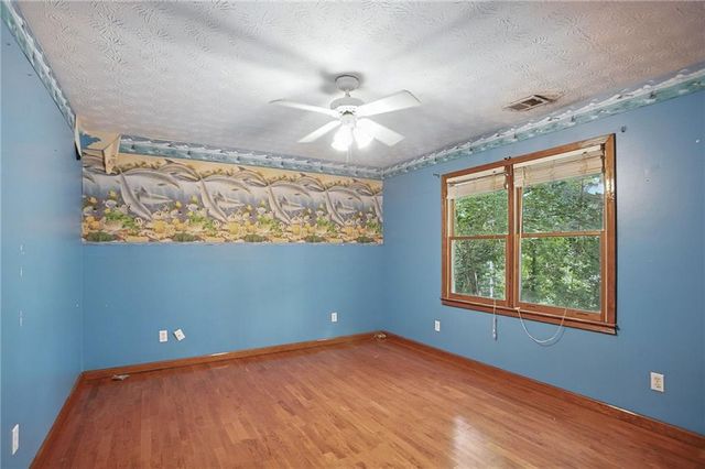 604 Apache Trail, Woodstock, GA 30189