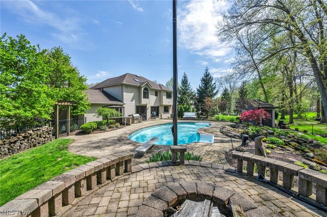 3640 Parson Pond Circle, Westlake, OH 44145
