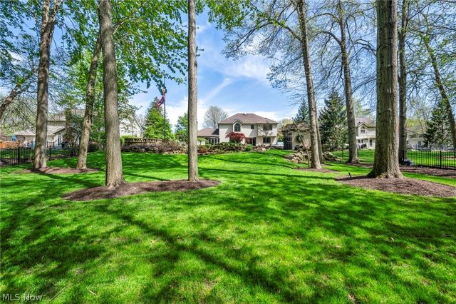 3640 Parson Pond Circle, Westlake, OH 44145