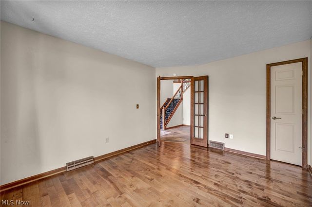 3640 Parson Pond Circle, Westlake, OH 44145