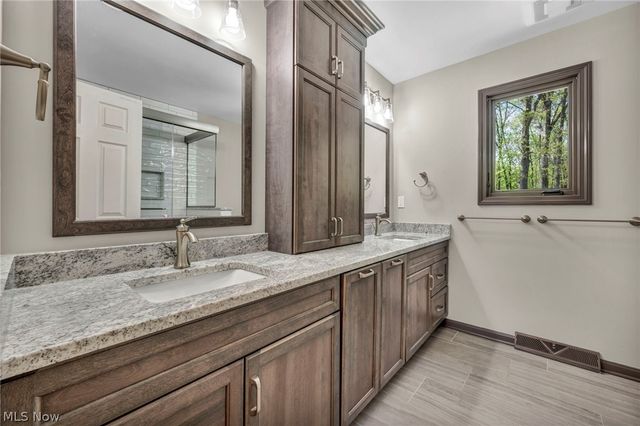 3640 Parson Pond Circle, Westlake, OH 44145