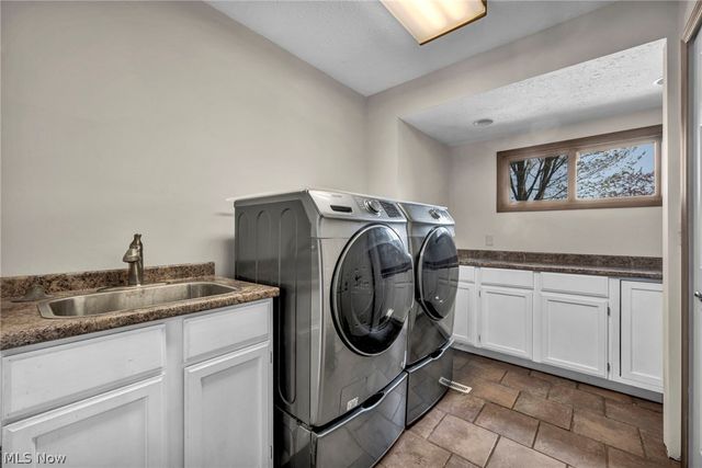 3640 Parson Pond Circle, Westlake, OH 44145