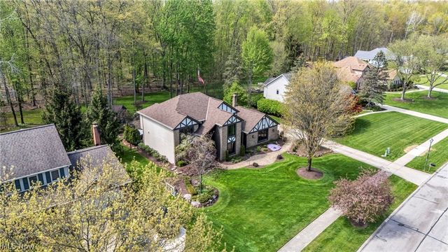 3640 Parson Pond Circle, Westlake, OH 44145