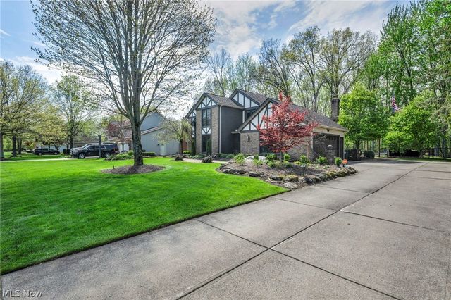 3640 Parson Pond Circle, Westlake, OH 44145
