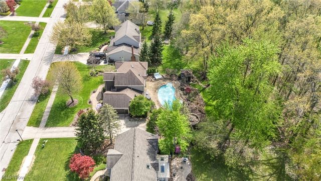 3640 Parson Pond Circle, Westlake, OH 44145