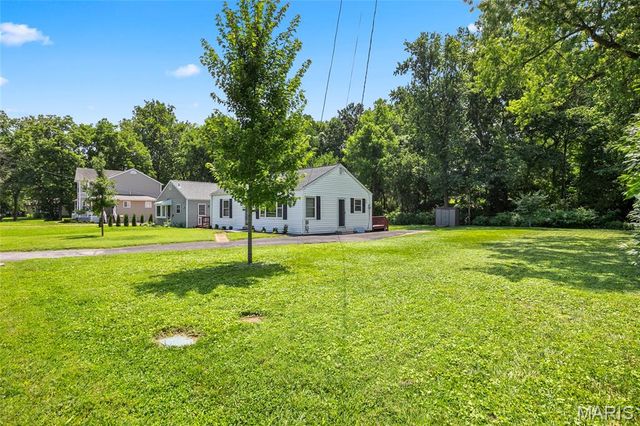 446 W Kirkham Avenue, Webster Groves, MO 63119