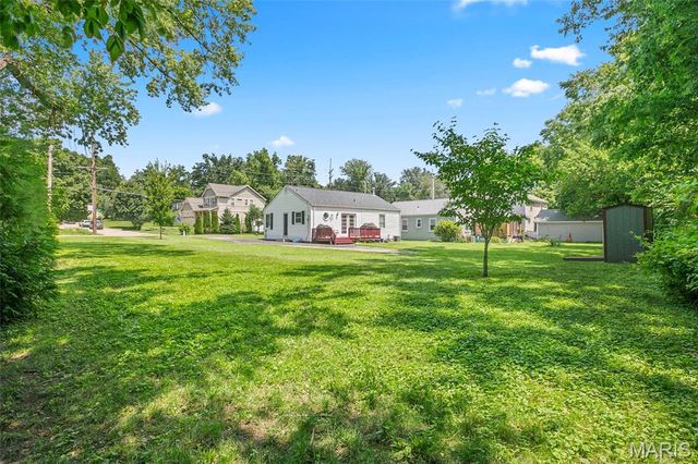 446 W Kirkham Avenue, Webster Groves, MO 63119