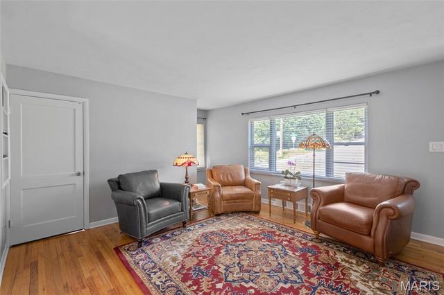 446 W Kirkham Avenue, Webster Groves, MO 63119
