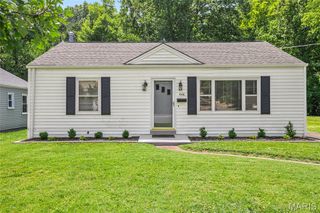 446 W Kirkham Avenue, Webster Groves, MO 63119