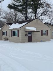 1160 La Salle Avenue, Waterford Charter Township, MI 48328