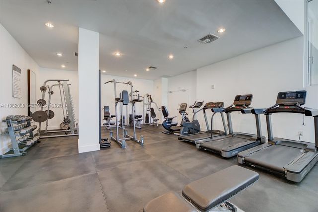 2200 NE 4th Ave 602, Miami, FL 33137