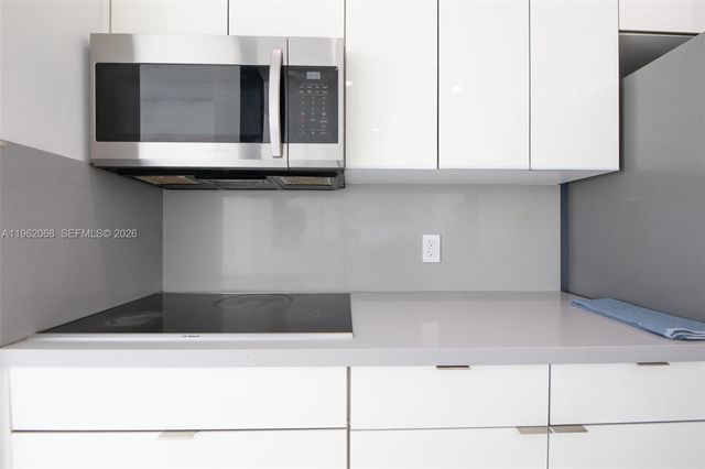 2200 NE 4th Ave 602, Miami, FL 33137