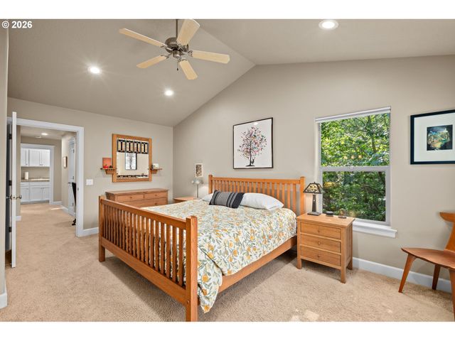 2003 Nw VILLAGE Cir, Portland, OR 97229