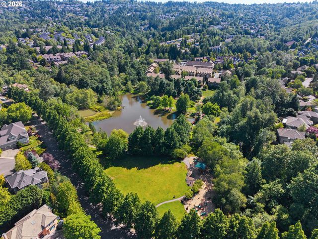 2003 Nw VILLAGE Cir, Portland, OR 97229