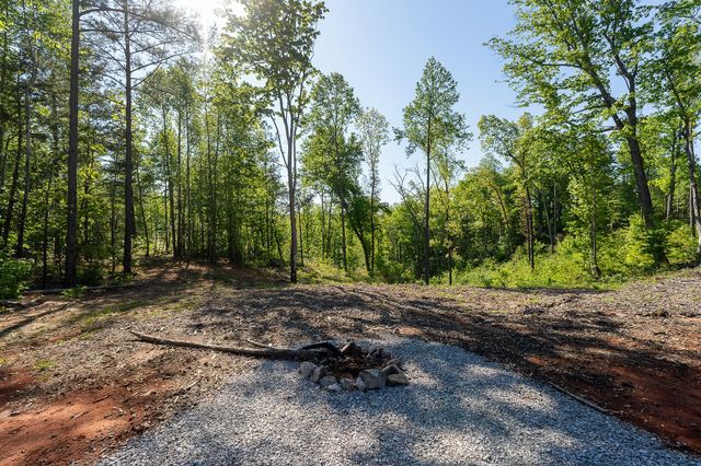 706 Topside Dr, Spencer, TN 38585