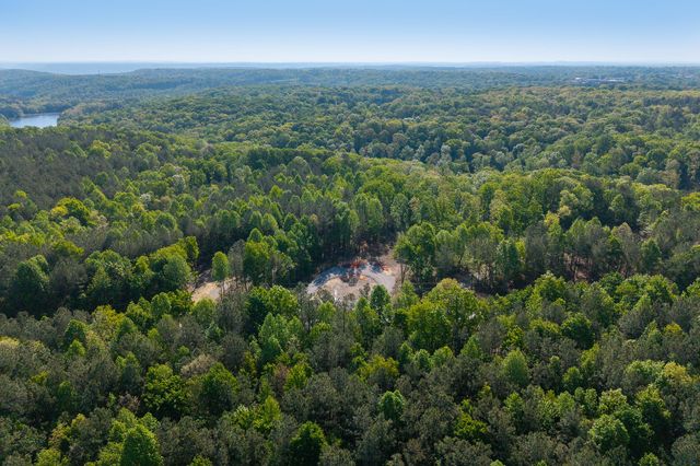 706 Topside Dr, Spencer, TN 38585