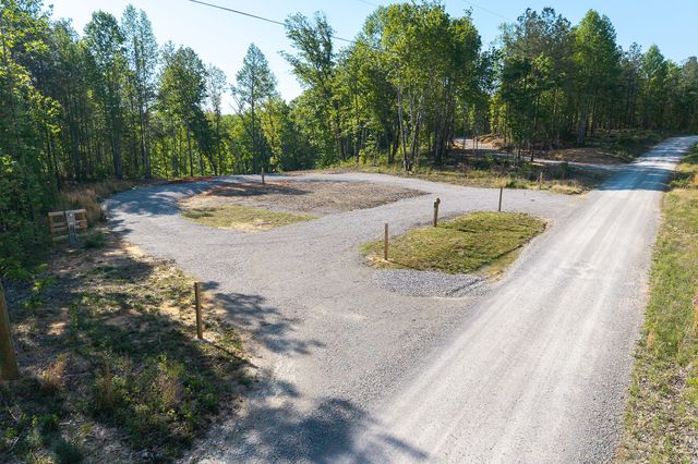 706 Topside Dr, Spencer, TN 38585