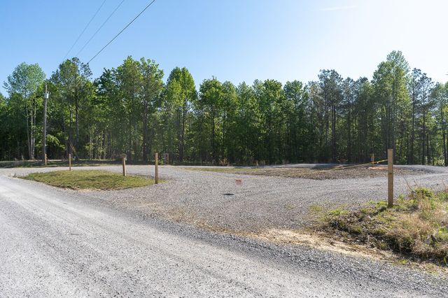 706 Topside Dr, Spencer, TN 38585