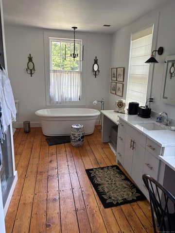 23 Main Street, East Haddam, CT 06423