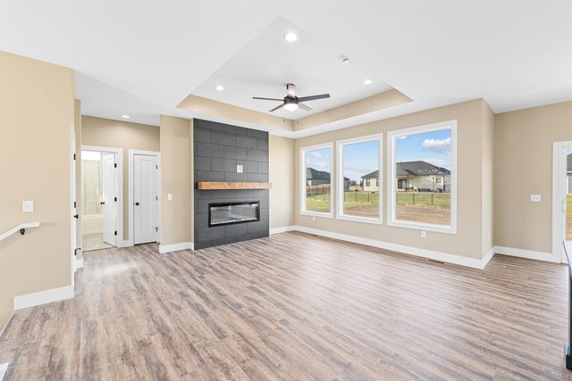 2854 Malibu Dr, Salina, KS 67401