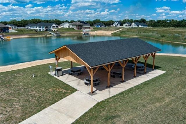 2854 Malibu Dr, Salina, KS 67401