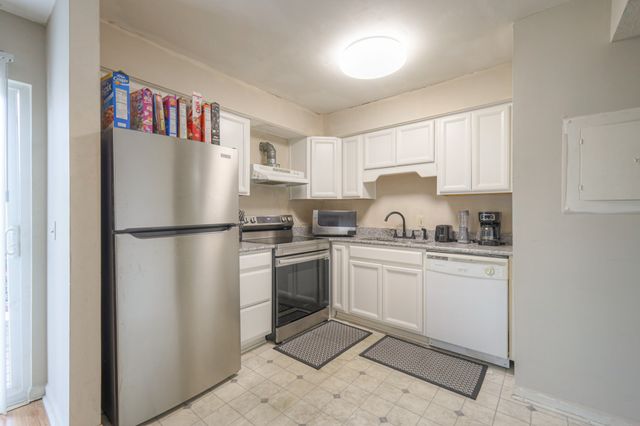 500 Paragon Mills Rd Apt D5, Nashville, TN 37211