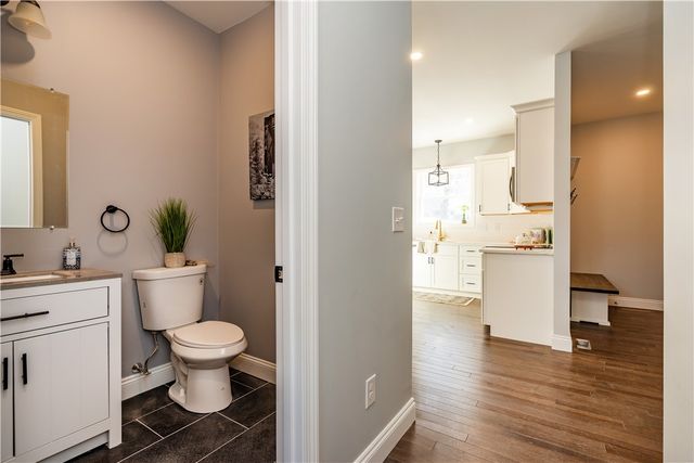 52 BRUCE Lane, Warwick, RI 02886