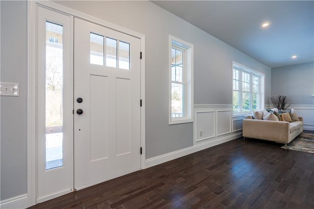 52 BRUCE Lane, Warwick, RI 02886