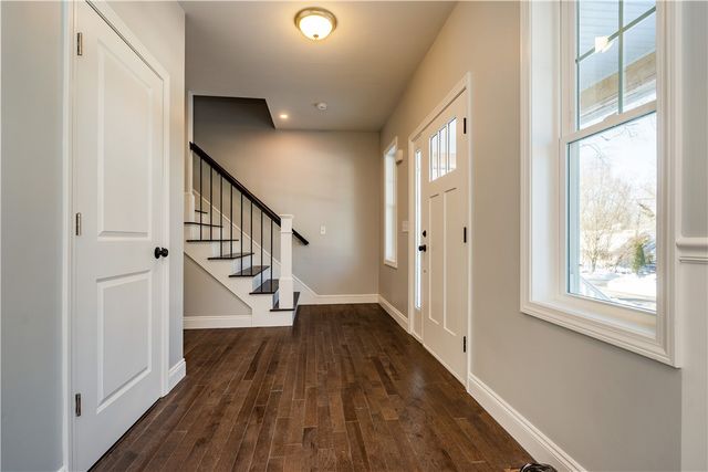 52 BRUCE Lane, Warwick, RI 02886