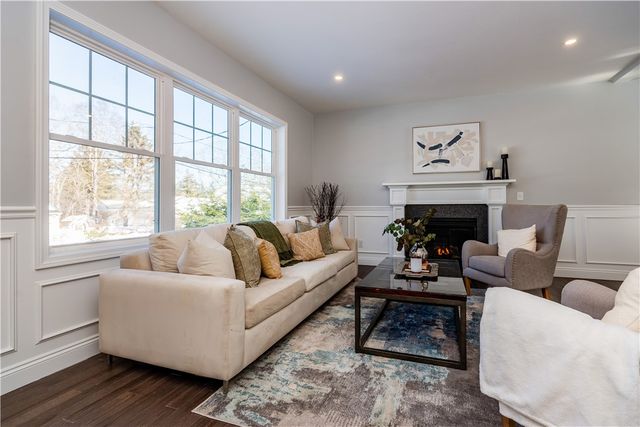 52 BRUCE Lane, Warwick, RI 02886