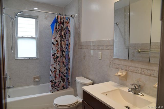 4126 Digney Avenue, Bronx, NY 10466