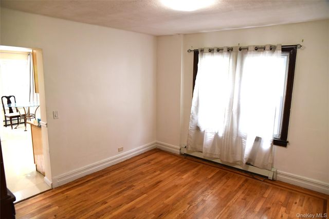 4126 Digney Avenue, Bronx, NY 10466