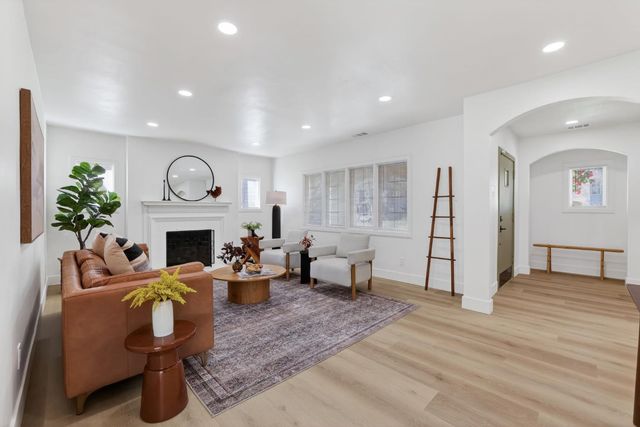 1373 47th, Sacramento, CA 95819