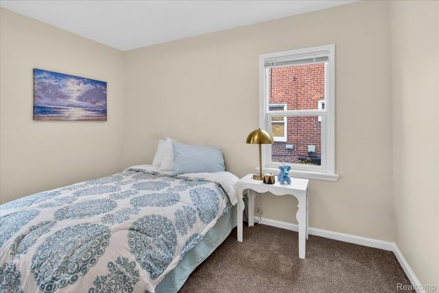 18921 Saint Marys Street, Detroit, MI 48235