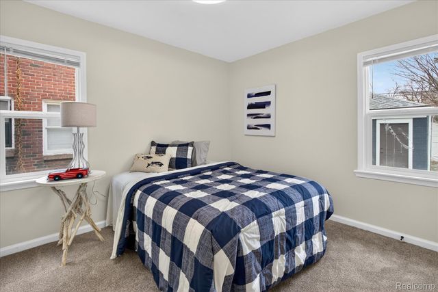 18921 Saint Marys Street, Detroit, MI 48235