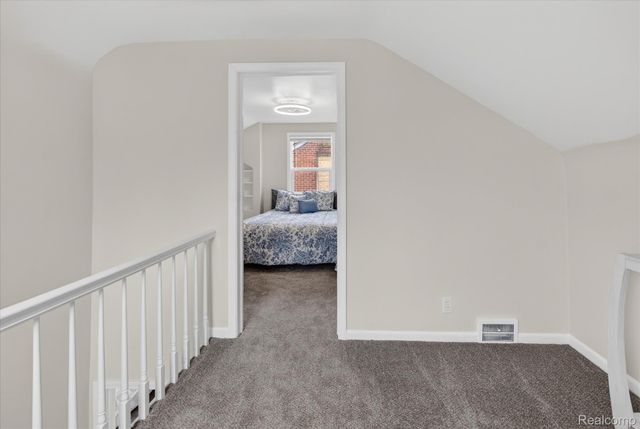 18921 Saint Marys Street, Detroit, MI 48235