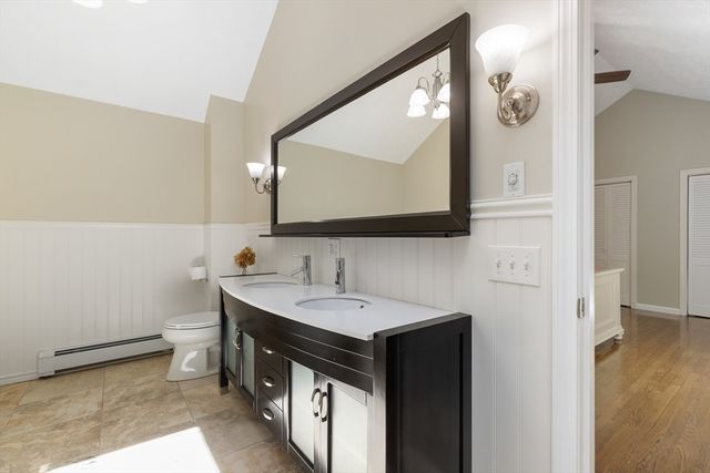 4 Simon Atherton Row, Harvard, MA 01451