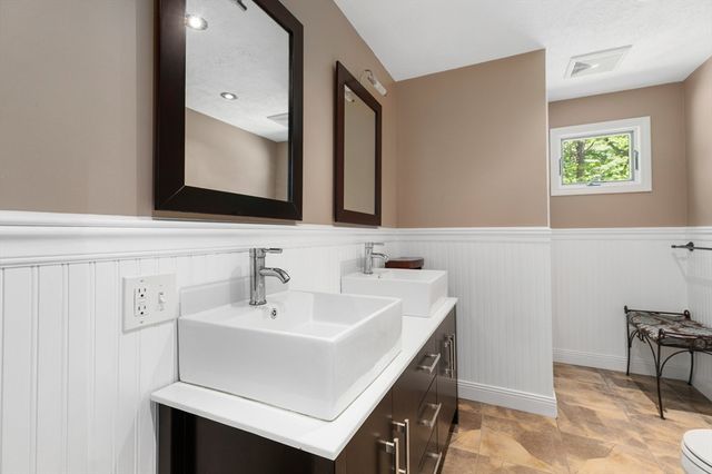 4 Simon Atherton Row, Harvard, MA 01451