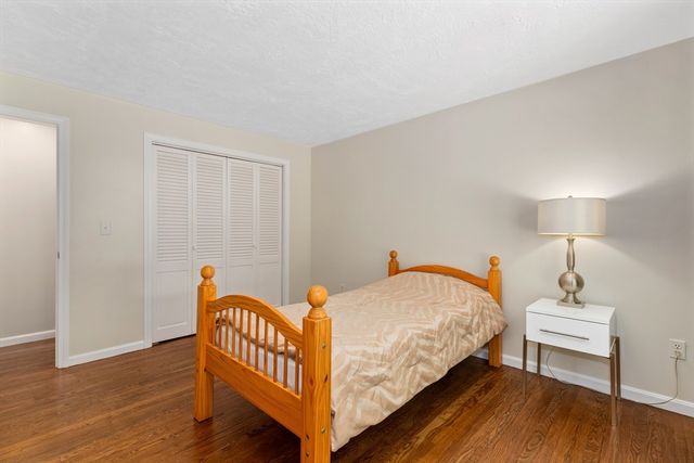 4 Simon Atherton Row, Harvard, MA 01451
