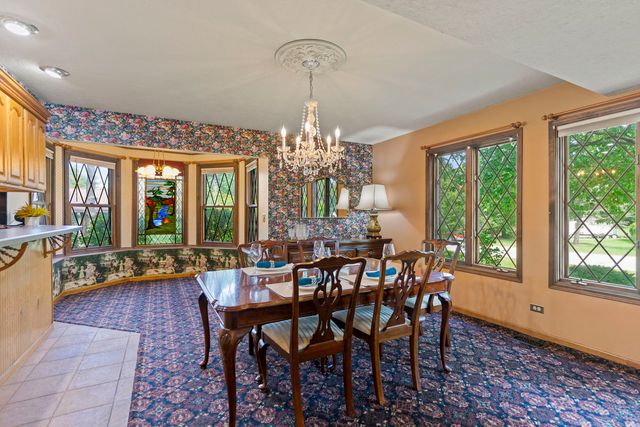 4511 Hanover Drive, Crystal Lake, IL 60012