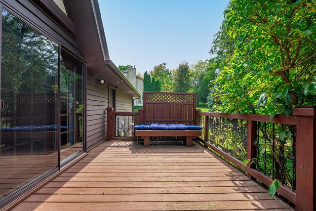 4511 Hanover Drive, Crystal Lake, IL 60012