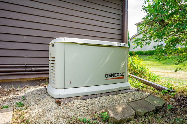 4511 Hanover Drive, Crystal Lake, IL 60012